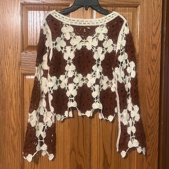 NWT Rebellion Again Crochet long sleeve top - Picture 3 of 4